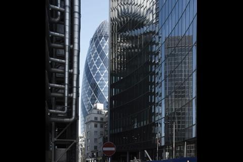 Lloyd’s is being gradually surrounded by Foster’s work – Swiss Re is only a block away